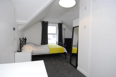 7 bed house, 44 Headland Park, Greenbank, Plymouth, PL48HT - Image 3